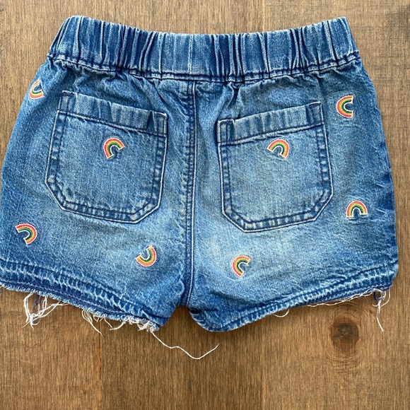 Gap jean shorts with rainbows - Picture 2 of 3